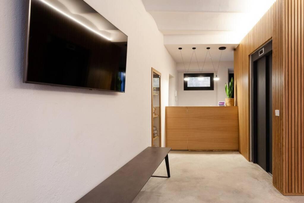 Velo Vern 1 Beautiful New Apartment 2 Bed Ensuite Χιρόνα Εξωτερικό φωτογραφία